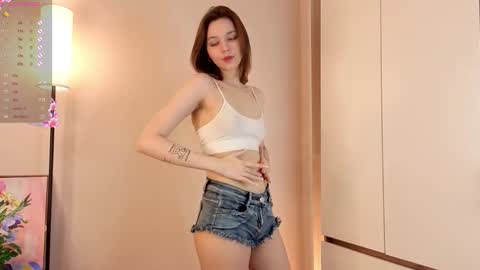 Snapshot of mia_roxxxy chatting on 11.08.25 Mia Roxy online show from 11.08.25