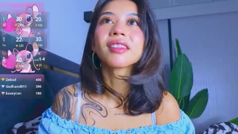 Mia online show from 09.28.25