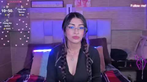 Snapshot of mia_smoke_ chatting on 07.28.26 Mia online show from 07.28.26