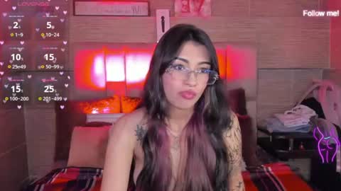 Snapshot of mia_smoke_ chatting on 07.30.26 Mia online show from 07.30.26