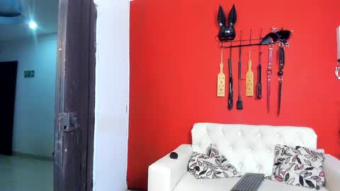 Mia sophiia online show from 01.23.25