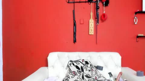 Mia sophiia online show from 02.23.25