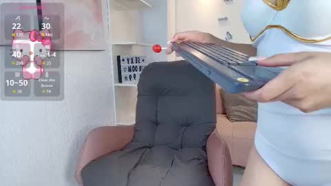 Mia online show from 01.08.26