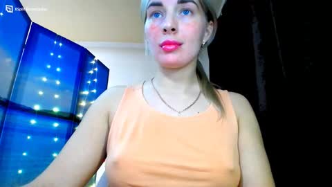 Snapshot of mia_sunnyy chatting on 01.14.25 Mia. online show from 01.14.25