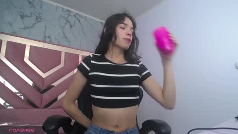 Snapshot of mia_swift_ch chatting on 10.31.25 mia_swift_ch online show from 10.31.25