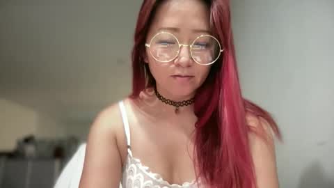 Snapshot of mia_temptress chatting on 09.24.25 Mia online show from 09.24.25