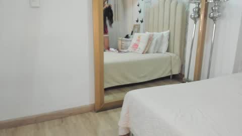 Snapshot of mia_tentacion__ chatting on 05.10.26 mia_tentacion__ online show from 05.10.26