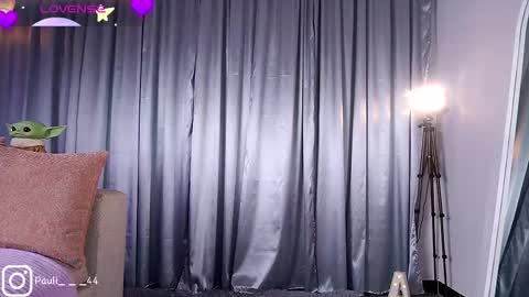 Mia online show from 09.12.25
