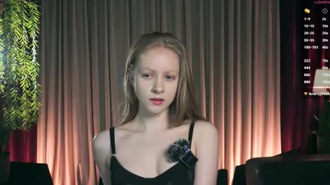 Mia online show from 12.19.25