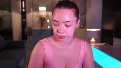 Snapshot of mia_vixen_ chatting on 10.21.25 VixenMia online show from 10.21.25