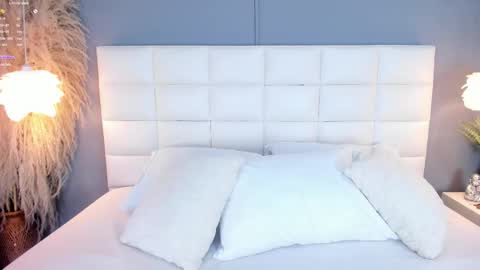 mia vixenn  online show from 11.06.25