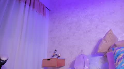 mia_vy online show from 02.28.26