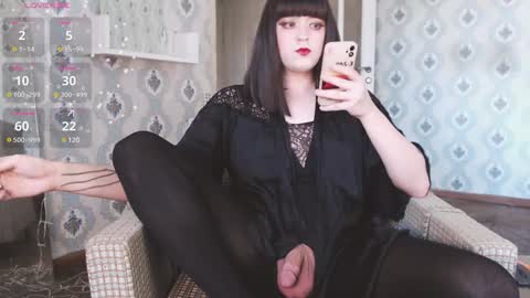 Snapshot of mia_wallase chatting on 01.08.25 mia_wallase online show from 01.08.25