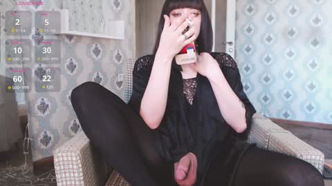 Snapshot of mia_wallase chatting on 02.05.25 mia_wallase online show from 02.05.25