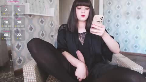 Snapshot of mia_wallase chatting on 02.28.25 mia_wallase online show from 02.28.25