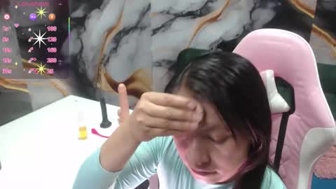 mia_wetts online show from 10.11.25