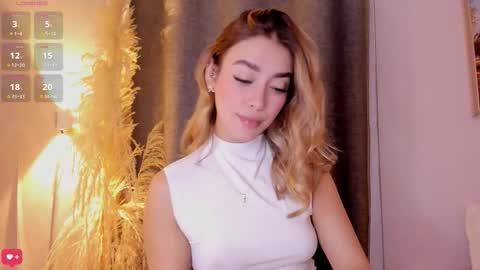 Snapshot of mia_white11 chatting on 09.13.25 Mia White online show from 09.13.25