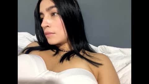 IG  isabelvp185 online show from 09.26.25