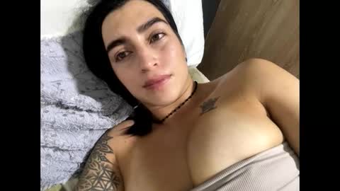 IG  isabelvp185 online show from 09.28.25