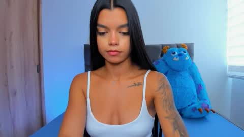 Snapshot of mia_world_ chatting on 10.26.25 online show from 10.26.25