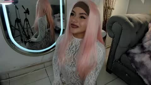 Snapshot of mia_zafir chatting on 04.28.26 mia_zafir online show from 04.28.26