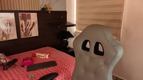 miaa_as_ online show from 10.10.25