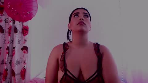 Mia online show from 12.02.24