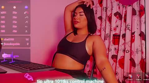 Mia online show from 01.11.25