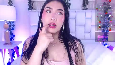 Snapshot of miaa_gh1 chatting on 09.13.25 Mia online show from 09.13.25