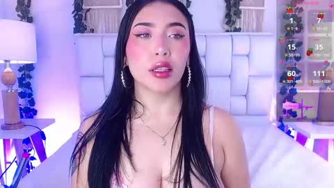 Snapshot of miaa_gh1 chatting on 09.14.25 Mia online show from 09.14.25