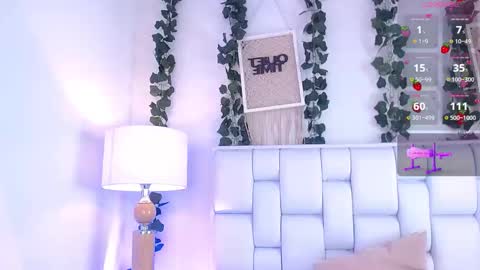 Snapshot of miaa_gh1 chatting on 10.11.25 Mia online show from 10.11.25