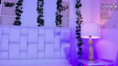 Mia online show from 04.07.26