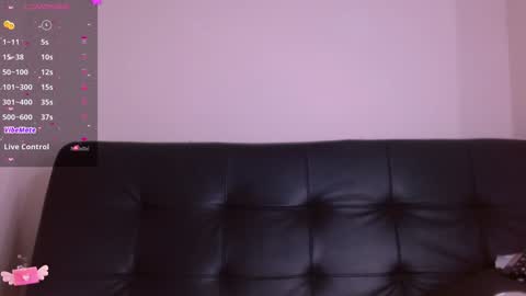 Snapshot of miaa_heart chatting on 01.23.25 Mia online show from 01.23.25