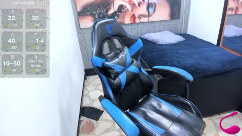 Snapshot of miaa_scott chatting on 10.22.25 online show from 10.22.25