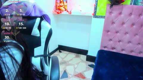 Snapshot of miaa_scott chatting on 10.29.25 online show from 10.29.25