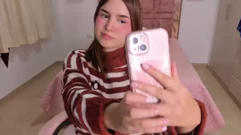 Snapshot of miaacute2 chatting on 07.21.26 Mia online show from 07.21.26