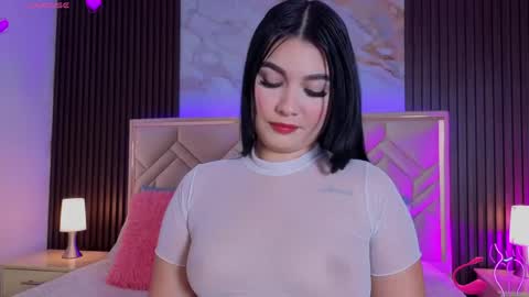 Miaa Farrel online show from 06.01.26