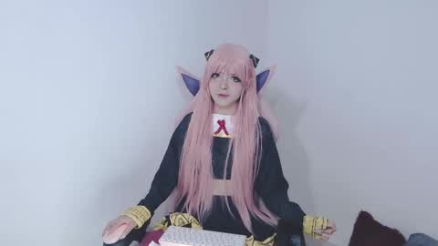 Mia online show from 02.15.25