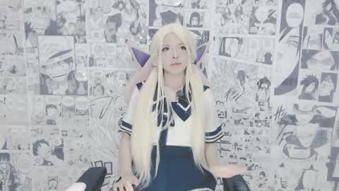 Mia online show from 09.22.25