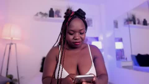 Snapshot of miaarossee chatting on 02.19.26 Mia Rosse online show from 02.19.26