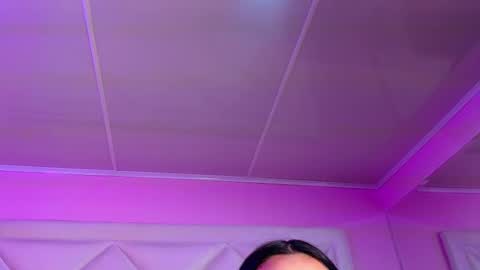 Snapshot of miaasmiith_ chatting on 11.20.25 Alexandra online show from 11.20.25