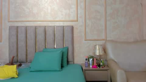 Miaasummer online show from 04.06.26