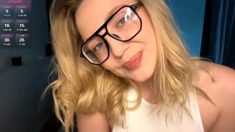 Snapshot of miabby3 chatting on 03.02.26 Mia online show from 03.02.26