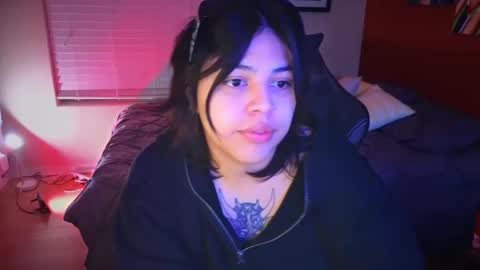 Mia online show from 12.23.24