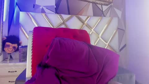   online show from 02.28.25