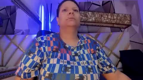   online show from 10.02.25