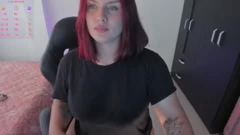 Snapshot of miacavalli_ chatting on 02.25.26 Mia online show from 02.25.26