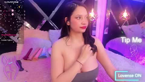 Mia online show from 12.05.25