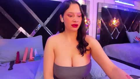 Mia online show from 02.14.26