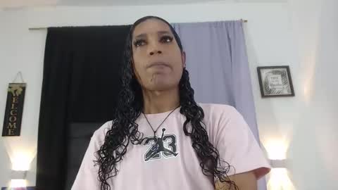 MiaCoock online show from 11.10.25